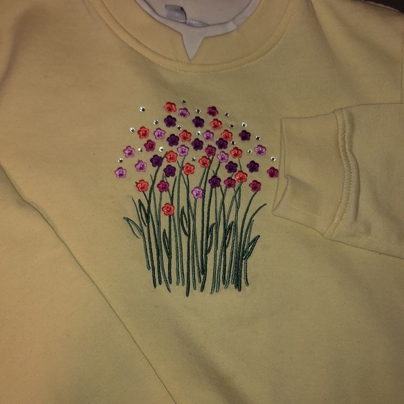 Vintage 2PC bundle floral lined sweaters - Picture 6 of 9